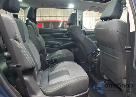 2023 Subaru Ascent Premium z USA, uszkodzony, nr VIN 4S4WMAHD6P3422533